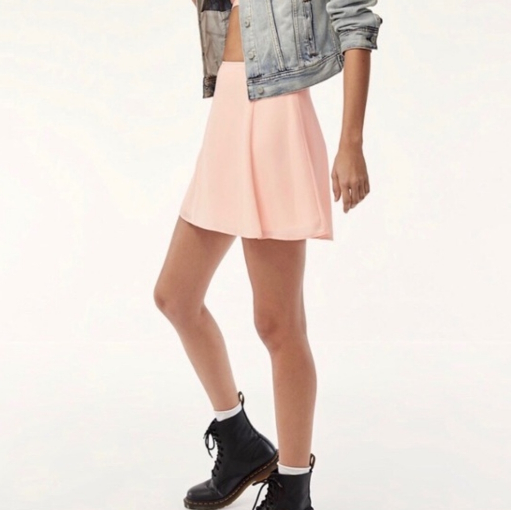 Aritzia Sunday Best Kim Skirt NWT